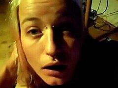 Hjemmelavet video af min underdanige Nathalie, der bliver slået og straffet