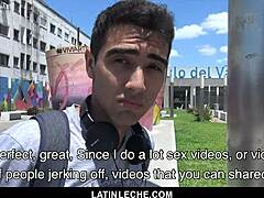 ラテン人男性 - ストレートな男がお金のために可愛いラティーノの男とセックスする