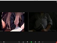 Une milf mature se fait baiser par son mari sur webcam