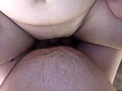 Milky Mari의 POV 비디오 - 미모 뚱뚱한 여인의 아마추어 의붓딸이 거칠게 엿먹고 붓아버지의 큰 좆 안에 니다