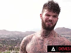 Gruppesex og dobbel penetration i en sexvideo