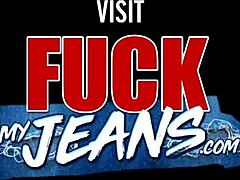 Europeisk snygging i blå jeans söker intensiv anal knull från stor svart kuk