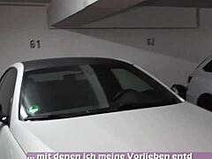 Deutsches Girl schluckt Sperma nach tiefem Garagensex